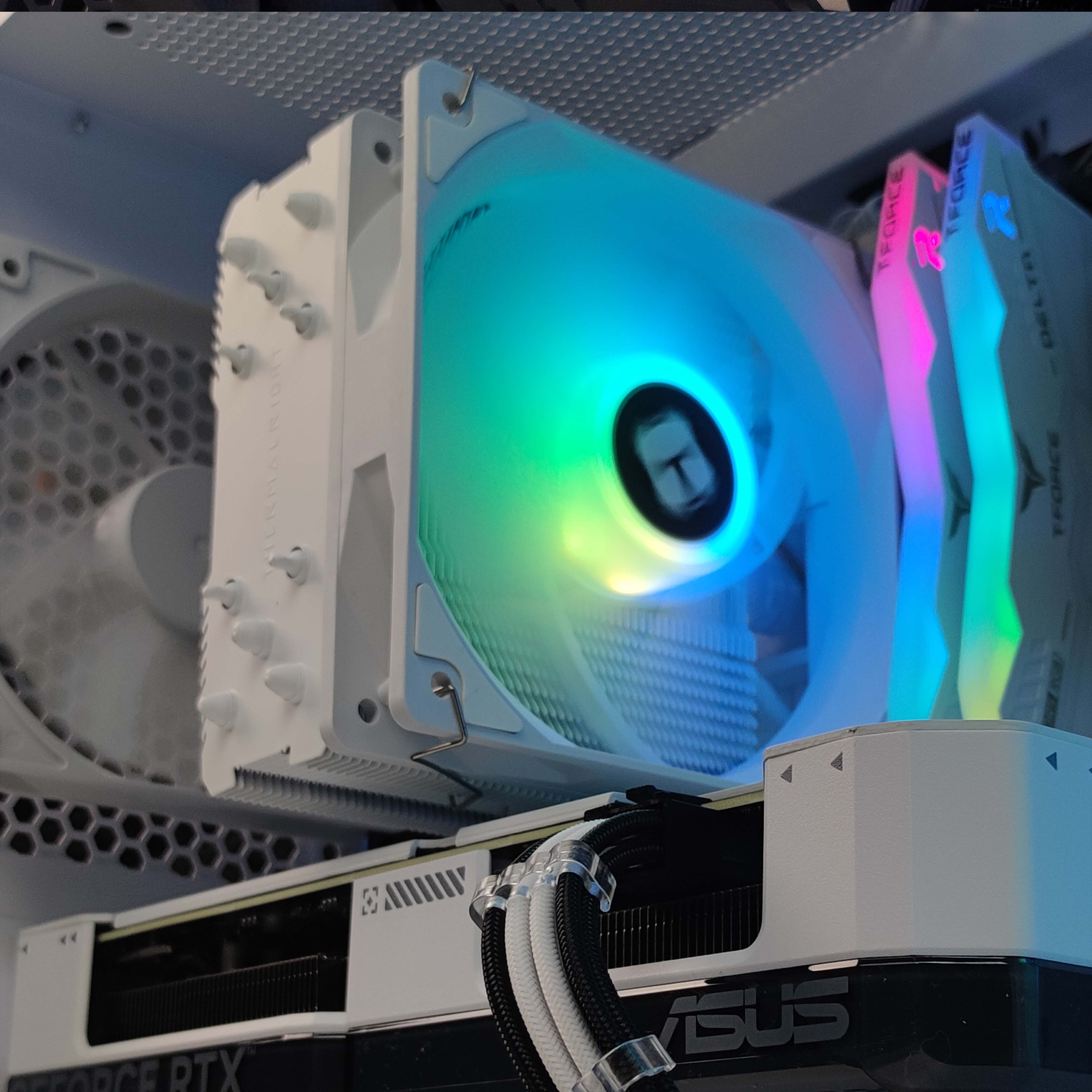 King Mod Systems - Computador King Mod Gamer-PC ASUS Intel i5 13400F 32GB DDR5 2TB RTX 4070 WIFI W11