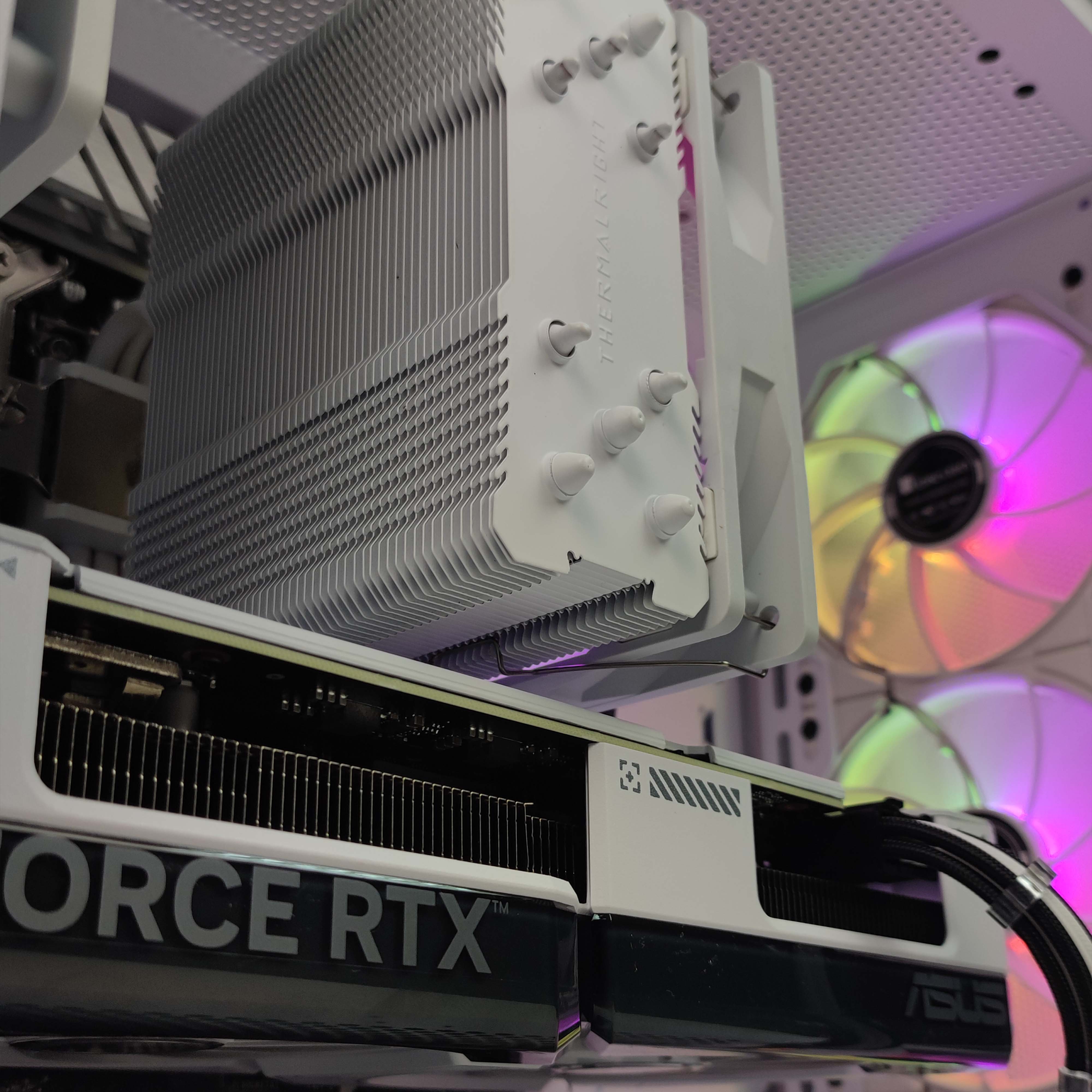 King Mod Systems - Computador King Mod Gamer-PC ASUS Intel i5 13400F 32GB DDR5 2TB RTX 4070 WIFI W11