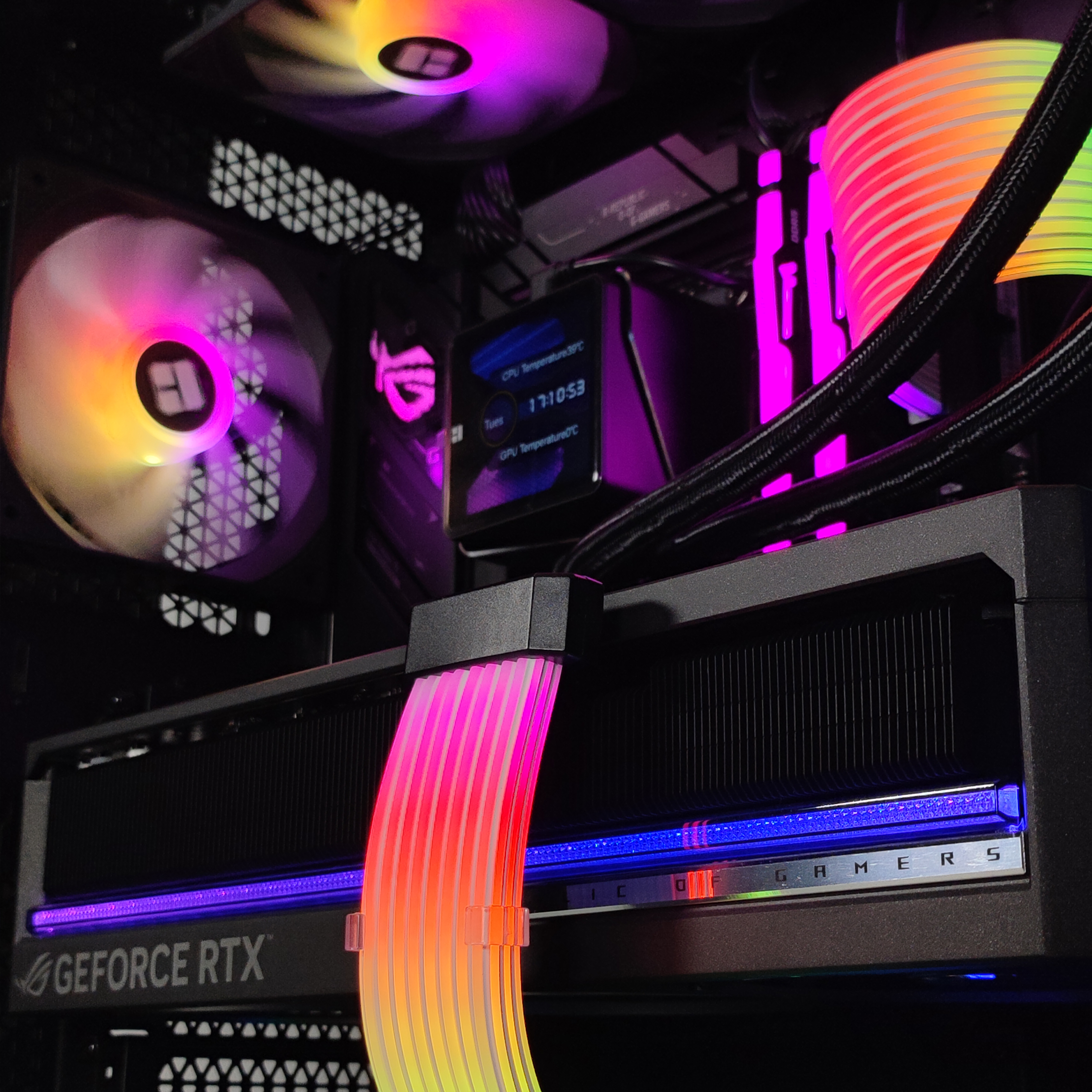 King Mod Systems - Computador King Mod Gamer-PC Powered by ASUS Ryzen 7 9800X3D 32GB DDR5 2TB RTX 5080 WiFi W11