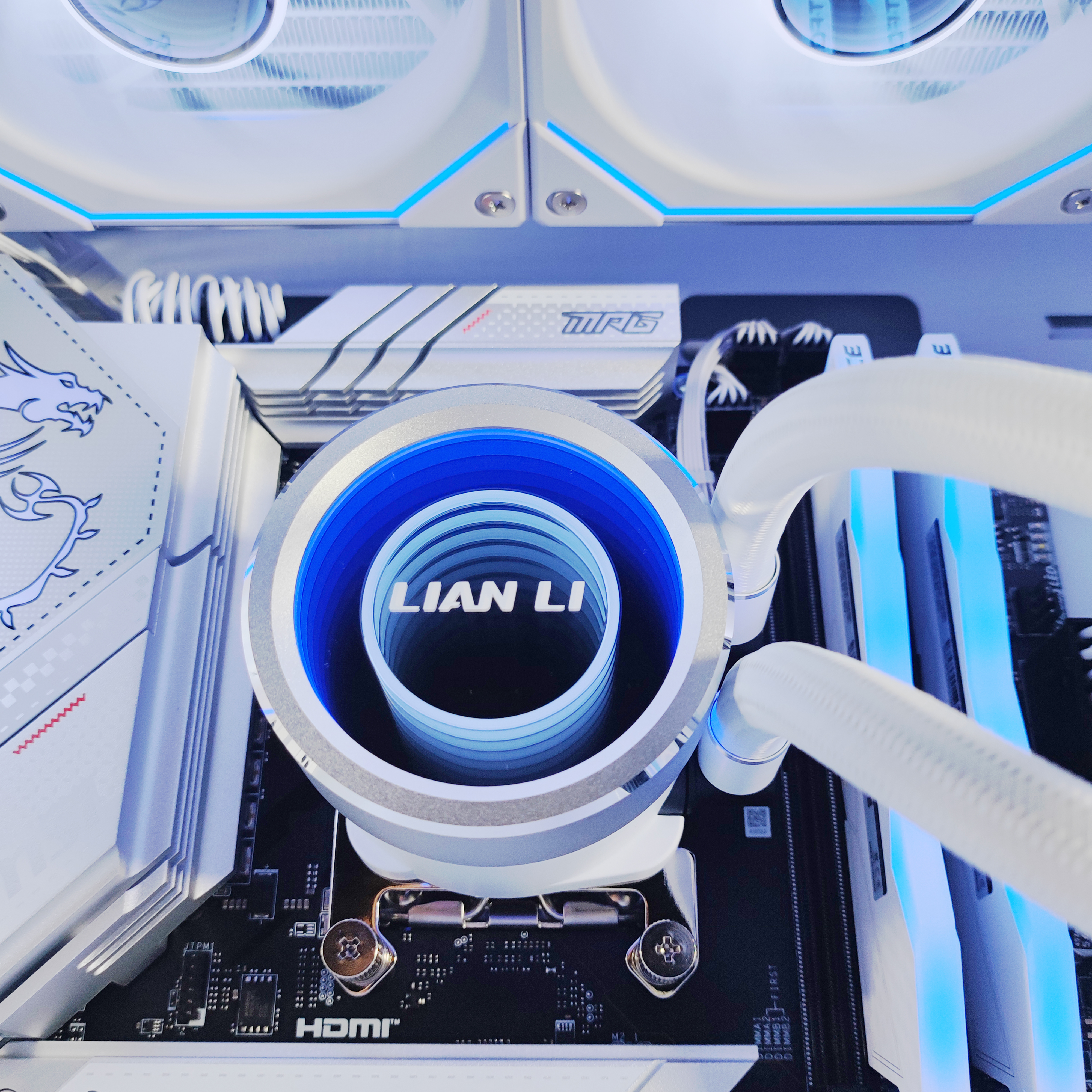 King Mod Systems - Computador King Mod Gamer-PC Ryzen 7 9800X3D 32GB DDR5 2TB RTX 5070 Ti WiFi W11