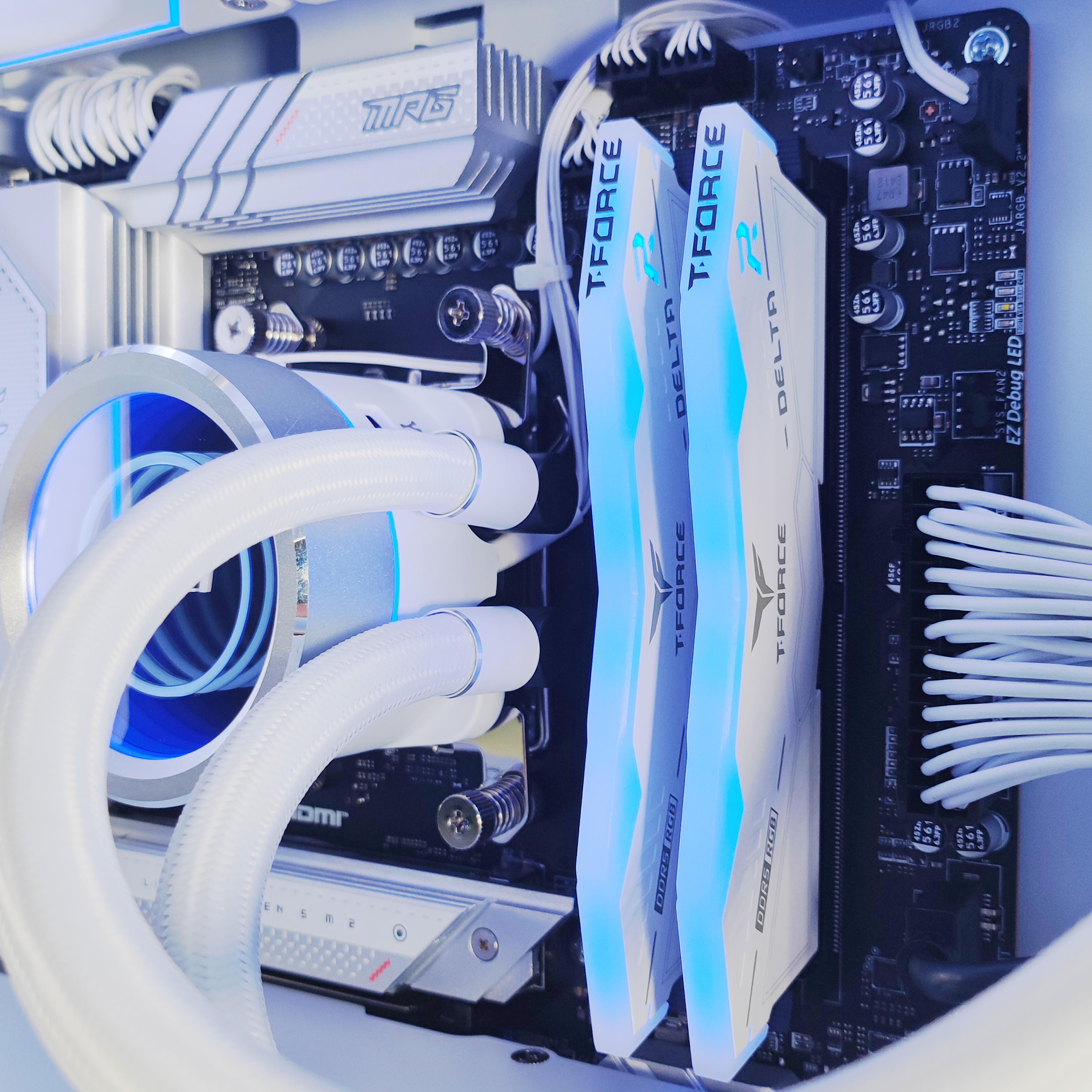 King Mod Systems - Computador King Mod Gamer-PC Ryzen 7 9800X3D 32GB DDR5 2TB RTX 5070 Ti WiFi W11
