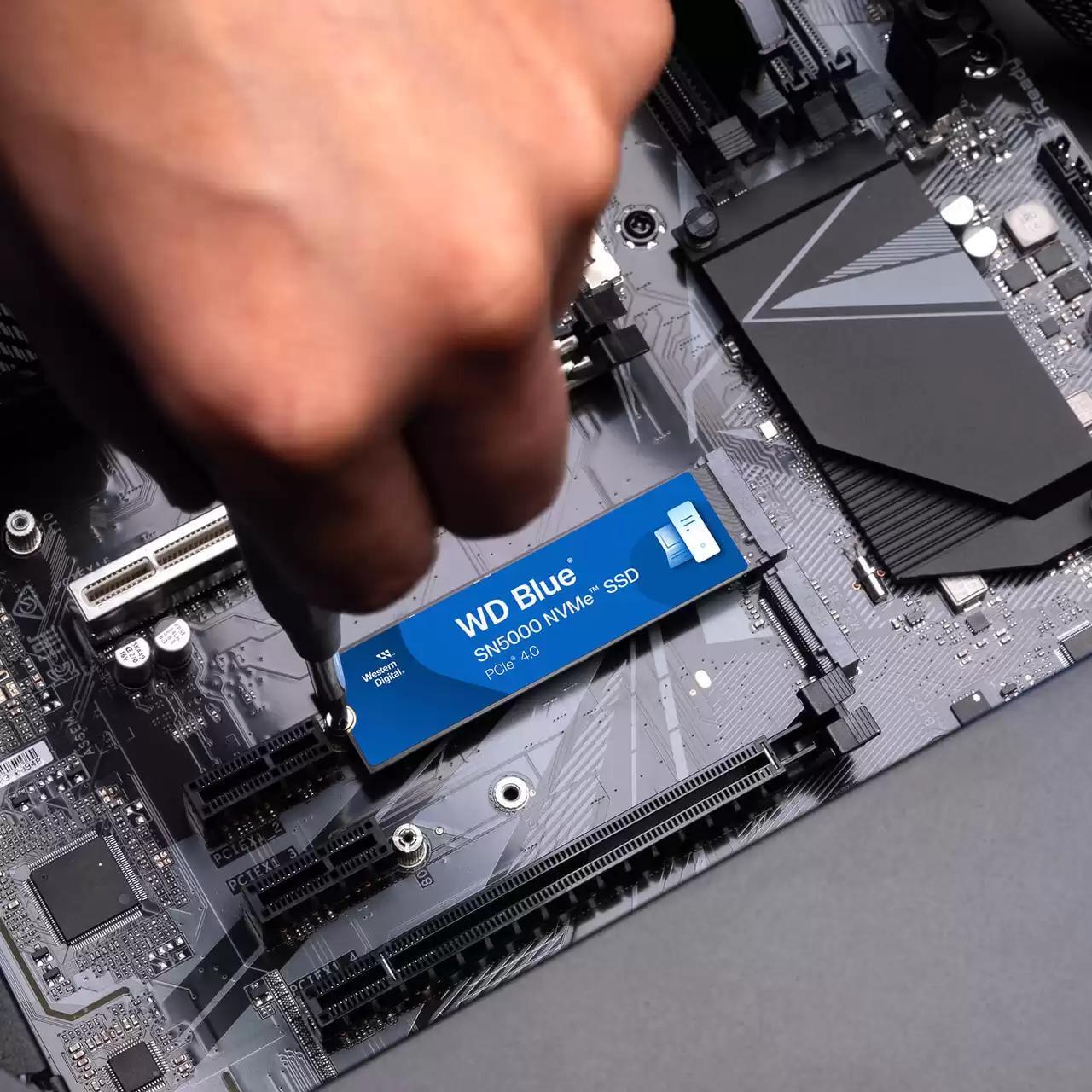 Western Digital - Disco SSD Western Digital Blue SN5000 500GB Gen4 M.2 NVMe (5000/4000MB/s)